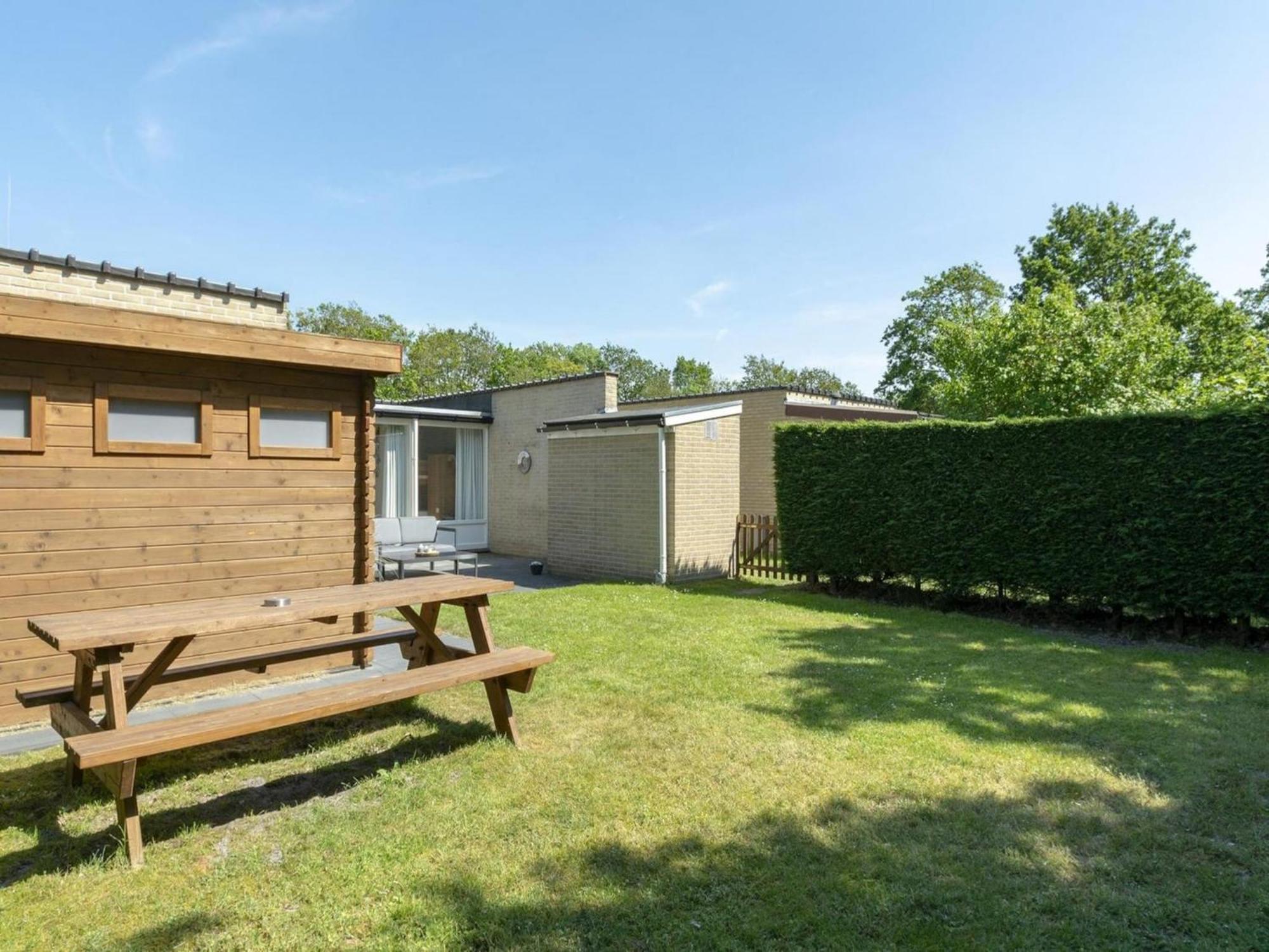 Contemporary Bungalow With Garden Sint Maartensvlotbrug Exterior foto