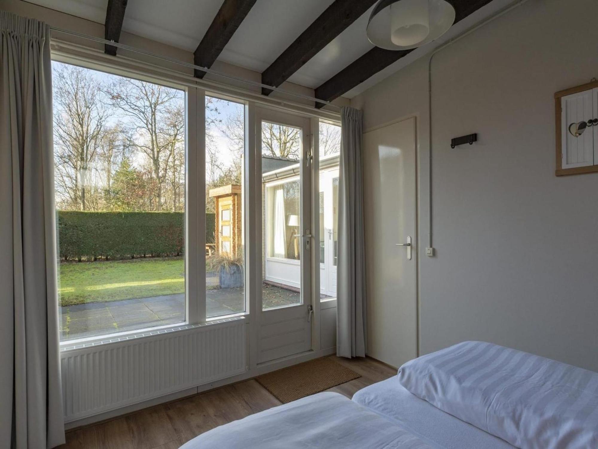 Contemporary Bungalow With Garden Sint Maartensvlotbrug Exterior foto